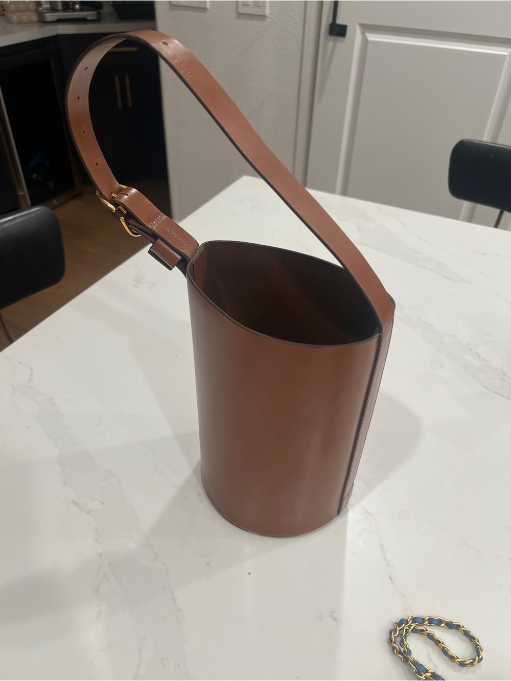 Minimalist Tan Leather Bucket Shoulder Bag